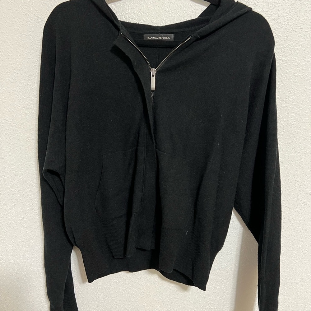 Banana Republic black sweater sweatshirt